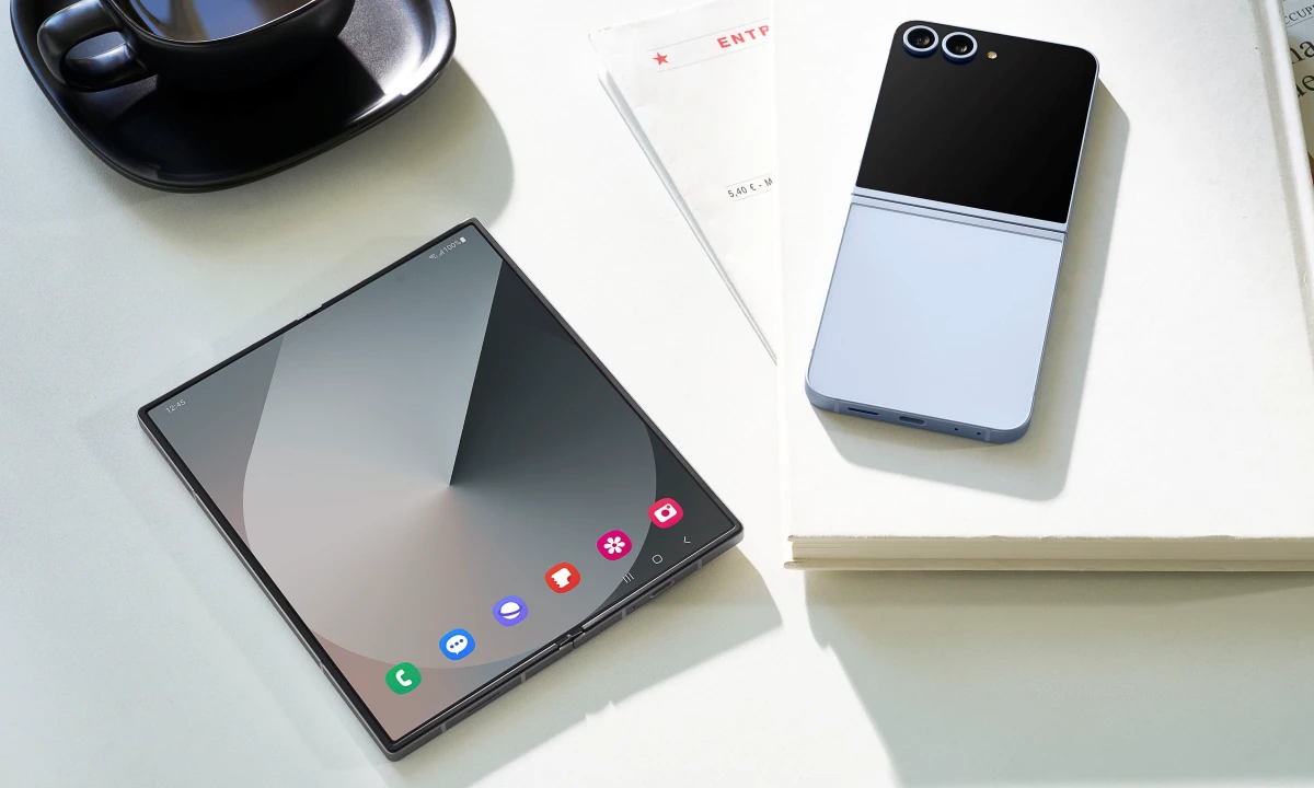 Samsung Katlanabilir Telefonlara Mart Güvenlik Yaması Geldi